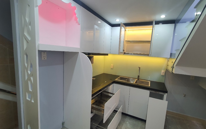 Thi Công Tủ Bếp Nhà Anh Trung Q10