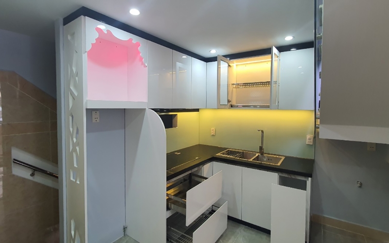 Thi Công Tủ Bếp Nhà Anh Trung Q10